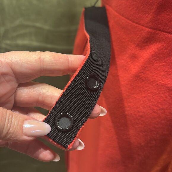 Victoria Beckham red wool midi dress, US8 - Picture 9 of 11